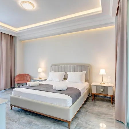 Epavli Alexandros Luxury *