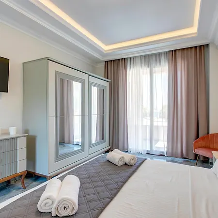 Epavli Alexandros Luxury Villa *